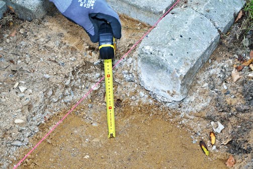 Näkyvät reunakivet Maakostea betoni: Näkyvät reunakivet